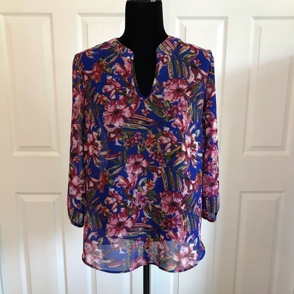 Ezra Blue & Pink 3/4 Sleeve Floral Tropical Top